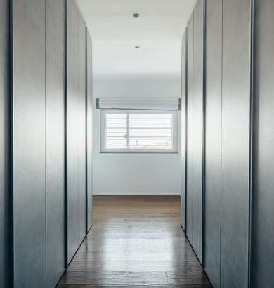 SINGLE FAMILY, VILLA WITH PARK AND SWIMMING POOL.