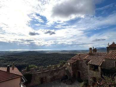 CAPALBIO, IN THE HISTORIC CENTER