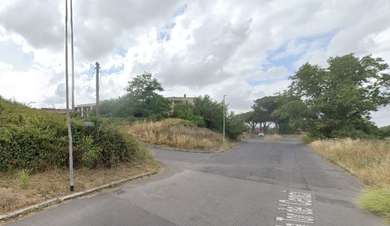 SPINACETO, INTERO STABILE UFFICI