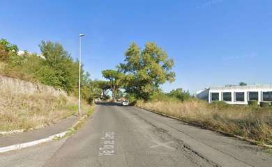 SPINACETO, INTERO STABILE UFFICI