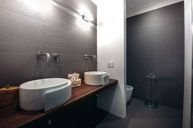 VILLA UNIFAMILIARE CON PARCO E PISCINA