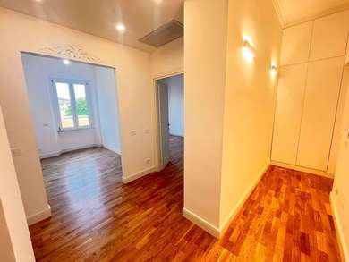 TRIESTE, APPARTAMENTO RISTRUTTURATO