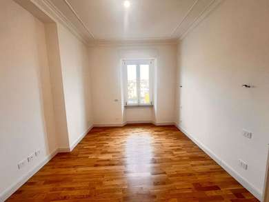 TRIESTE, APPARTAMENTO RISTRUTTURATO