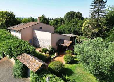 SCORANO, VILLA CON GIARDINO