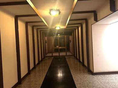 VIALE VATICANO, APPARTAMENTO DA RISTRUTTURARE