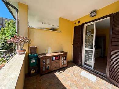 NEPI APPARTAMENTO IN VILLINO A SCHIERA