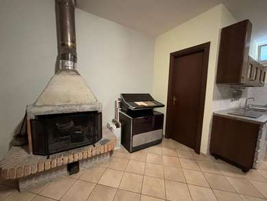 NEPI APPARTAMENTO IN VILLINO A SCHIERA