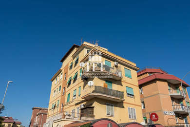 AURELIA, APPARTAMENTO DA RISTRUTTURARE