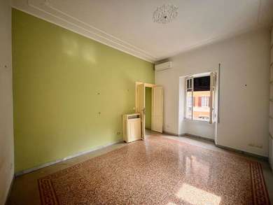 PIAZZA CRATI, SPACIOUS APARTMENT FOR SALE