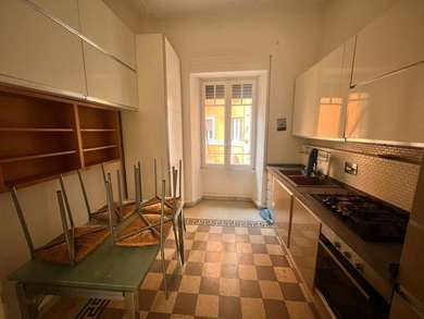 PIAZZA CRATI, SPACIOUS APARTMENT FOR SALE