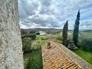 A JEWEL AMONG THE TUSCAN HILLS