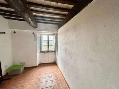 A JEWEL AMONG THE TUSCAN HILLS