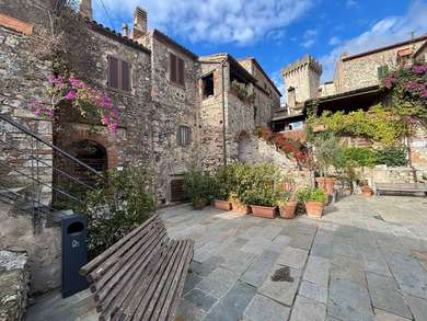 CAPALBIO, IN THE HISTORIC CENTER