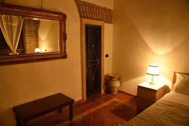 BARBERINI, BEAUTIFUL THREE-ROOM APARTMENT