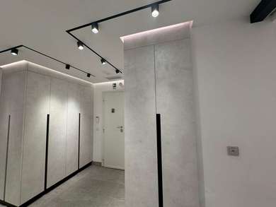 PRESTIGIOUS INCOME-GENERATING OFFICE