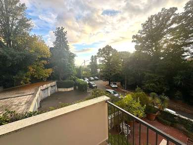 FLEMING, ELEGANT APARTMENT