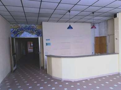 COMMERCIAL PREMISES TO RENOVATE