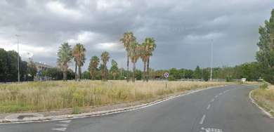 SAXA RUBRA, AD. CENTRO RAI, AMPIO CAPANNONE