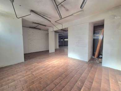 LOCALE COMMERCIALE ALTA VISIBILITA'