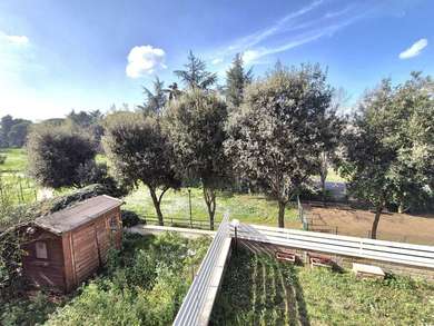 LA STORTA, QUADRILOCALE SU TRE LIVELLI