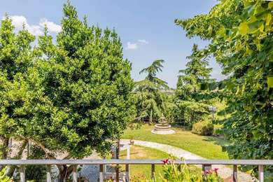 FRASCATI UN VERO GIOIELLO TRA VIGNETI E ULIVI