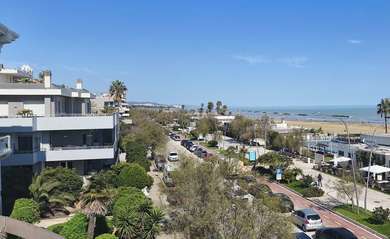 PESCARA,SALE OF ENTIRE SEAFRONT BUILDING