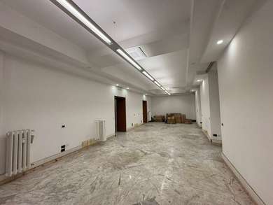 VIALE DELL'UNIVERSITA', AMPIO UFFICIO