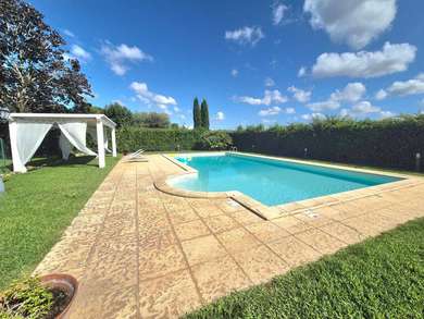 OLGIATA, VILLA BIFAMILIARE CON PISCINA