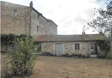 A JEWEL AMONG THE TUSCAN HILLS