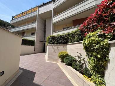 IN RESIDENCE - ATTICO MODERNO