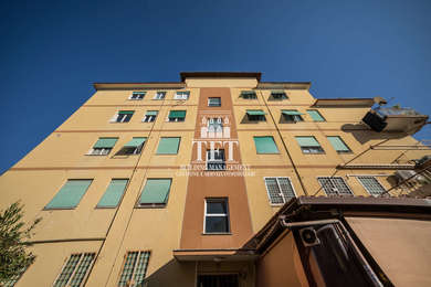 AURELIA BILOCALE DA RISTRUTTURARE