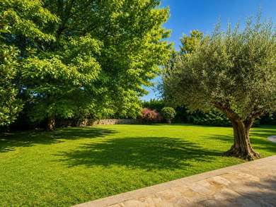 FORMELLO, SEMI-DETACHED VILLA WITH GARDEN