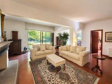 FORMELLO, SEMI-DETACHED VILLA WITH GARDEN