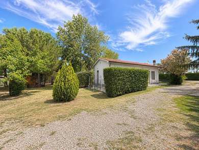 TERME DEI PAPI VILLA CON PISCINA