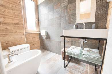 TERME DEI PAPI VILLA CON PISCINA