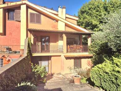 FORMELLO, VILLA BIFAMILIARE CON GIARDINO