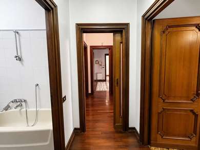 VIALE VATICANO, AMPIO APPARTAMENTO