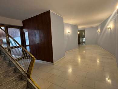 PARIOLI, ELEGANTE APPARTAMENTO CON GIARDINO