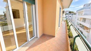 PARIOLI, ELEGANTE APPARTAMENTO CON BALCONE