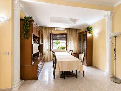 Next to Battistini Metro, apartment