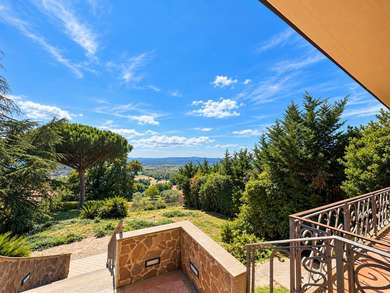 MONTE SORATTE, PRESTIGIOSA VILLA