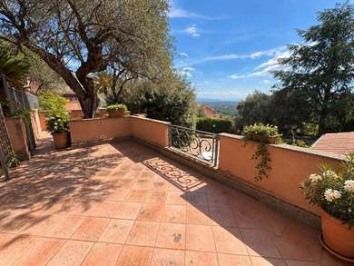 MONTE SORATTE, PRESTIGIOSA VILLA DIVISIBILE