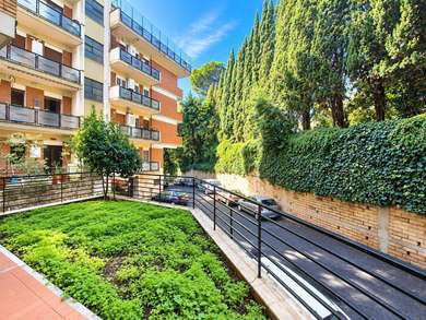 CASSIA, APPARTAMENTO CON GIARDINO 